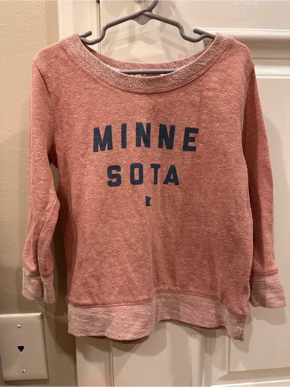 Kids' Rose Pink 'Minnesota' Graphic Pullover Sweatshirt